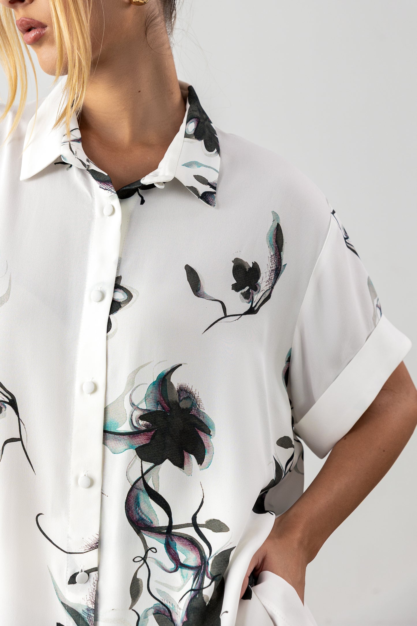 Livia Shirt Black Floral Pre-Order