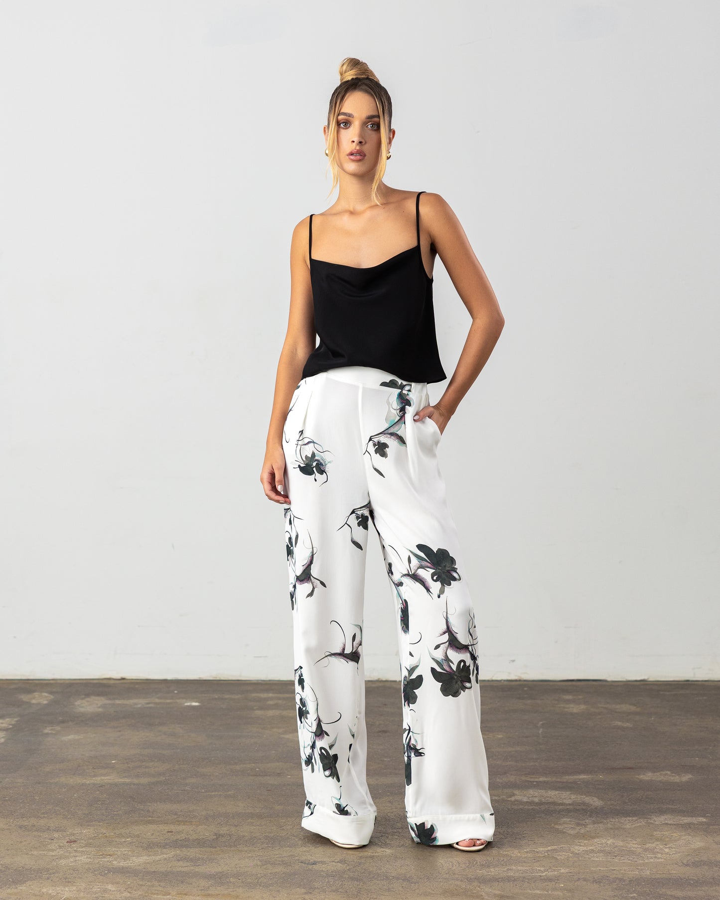 Livia Pants Black Floral Pre-Order